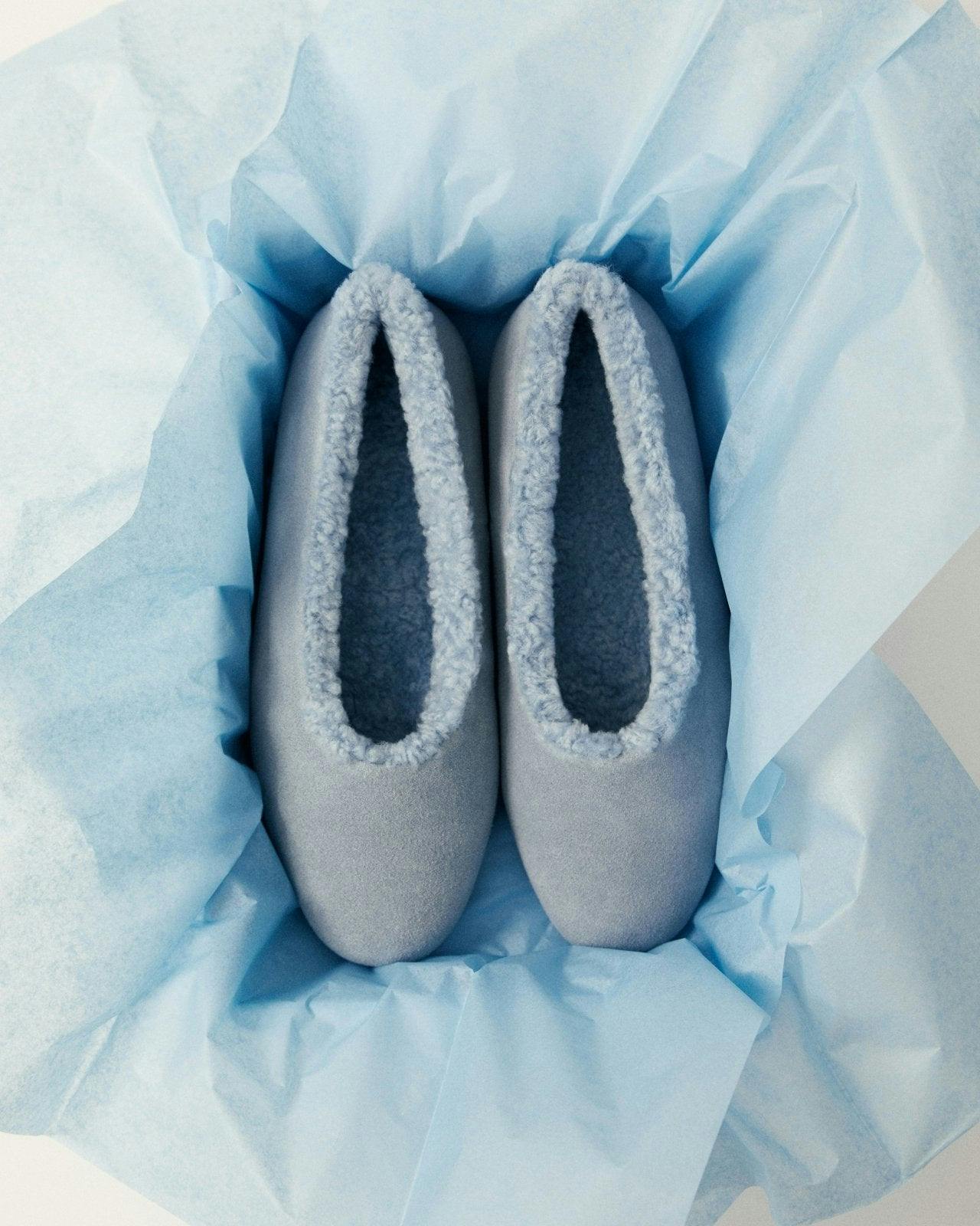 Leonie Blue