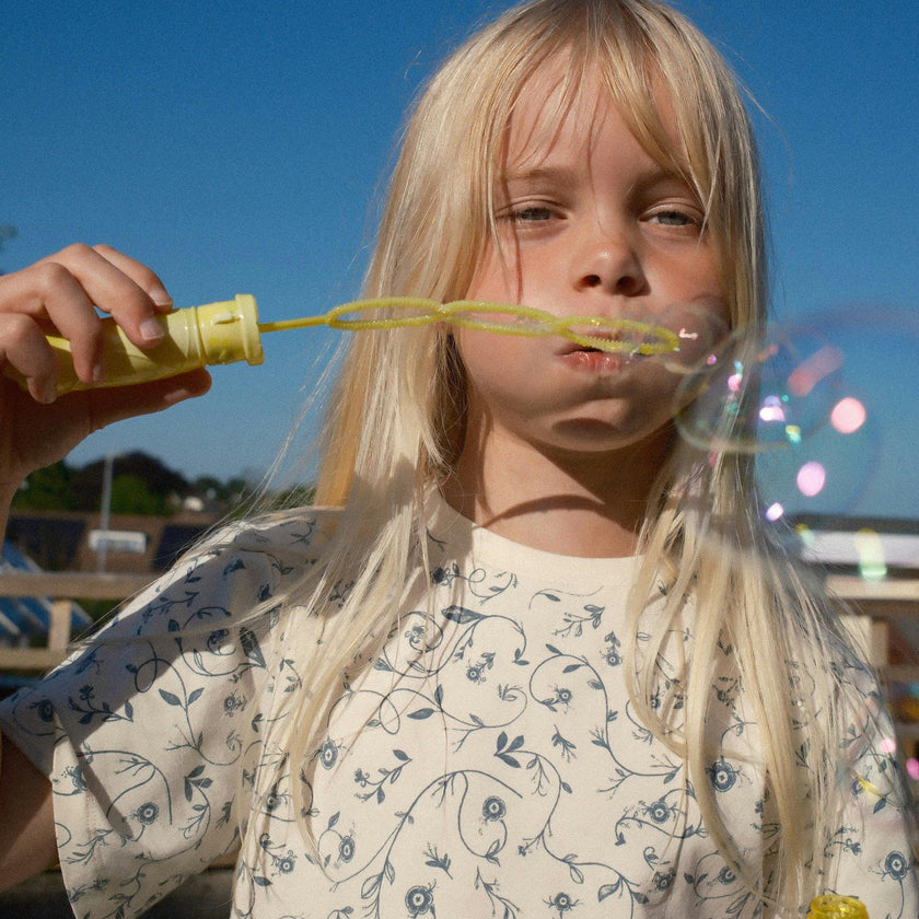 Oversized T-Shirt | Organic Cotton Jersey - Scandi Floral