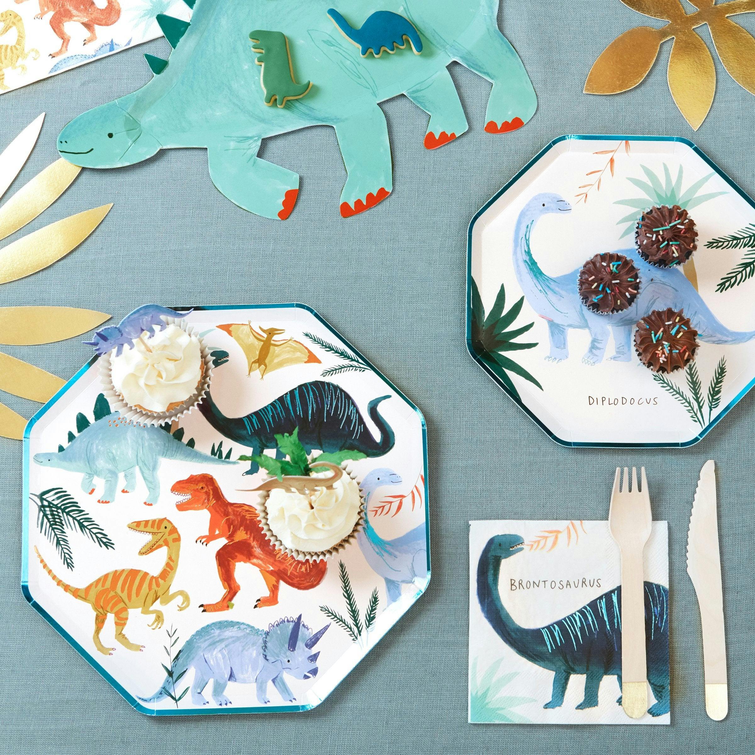 Kingdom Dinner Plates