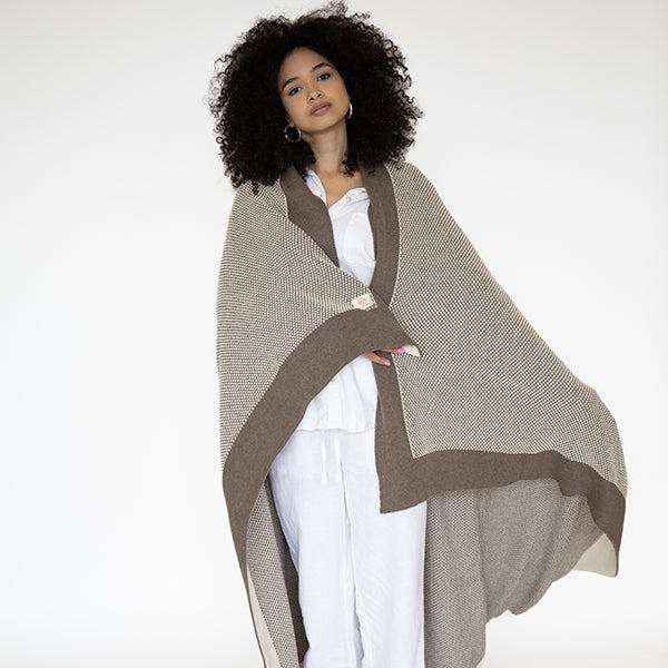 Eka Stipple Throw Blanket