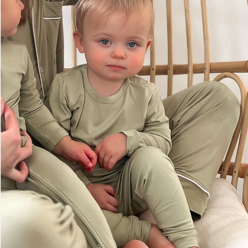 Solid Long Sleeve Pajamas