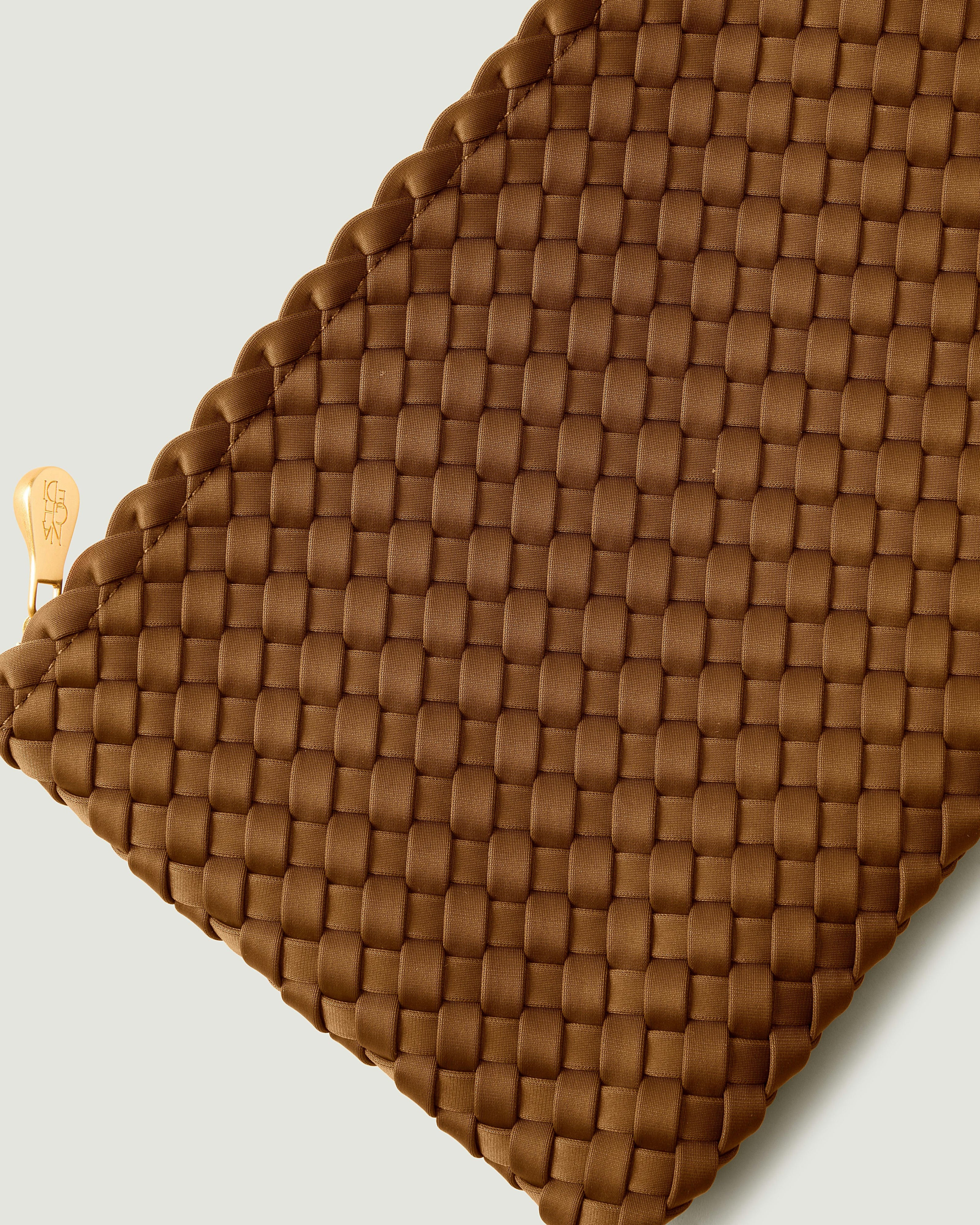 St. Barths Medium Tote Beads | Teak