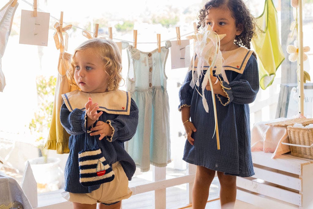 Mariner Belle Set in Navy