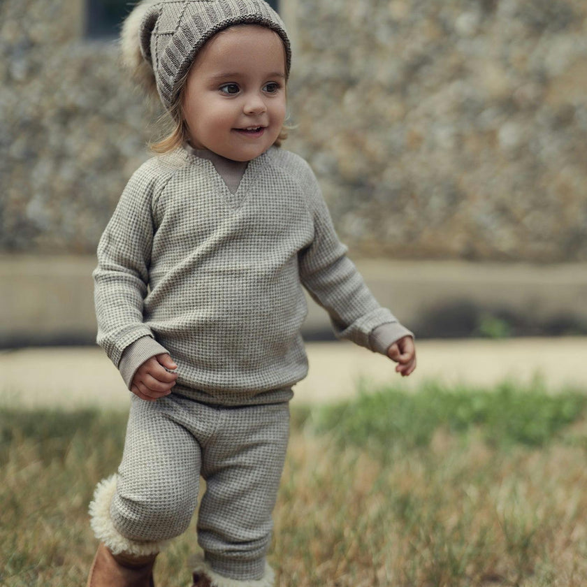 Chunky Knit Hat With A Genuine Fur Pom (TikTok)