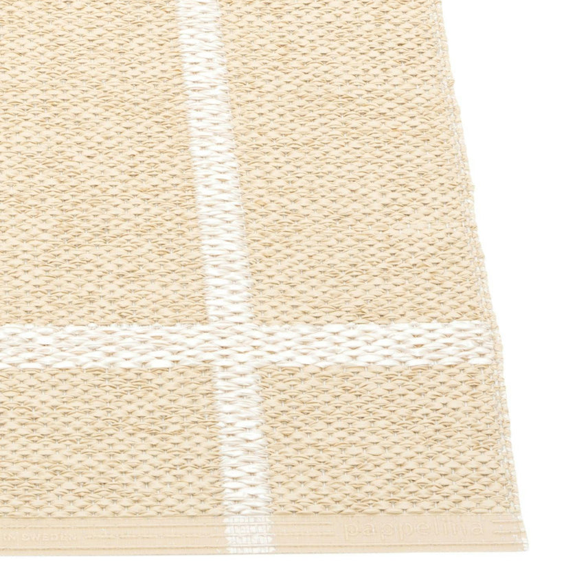 Rug ADA Cream/White Met. 6 x 8.5 ft