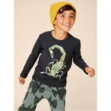Scorpion Glow Graphic Print Long Sleeve T-Shirt, Black