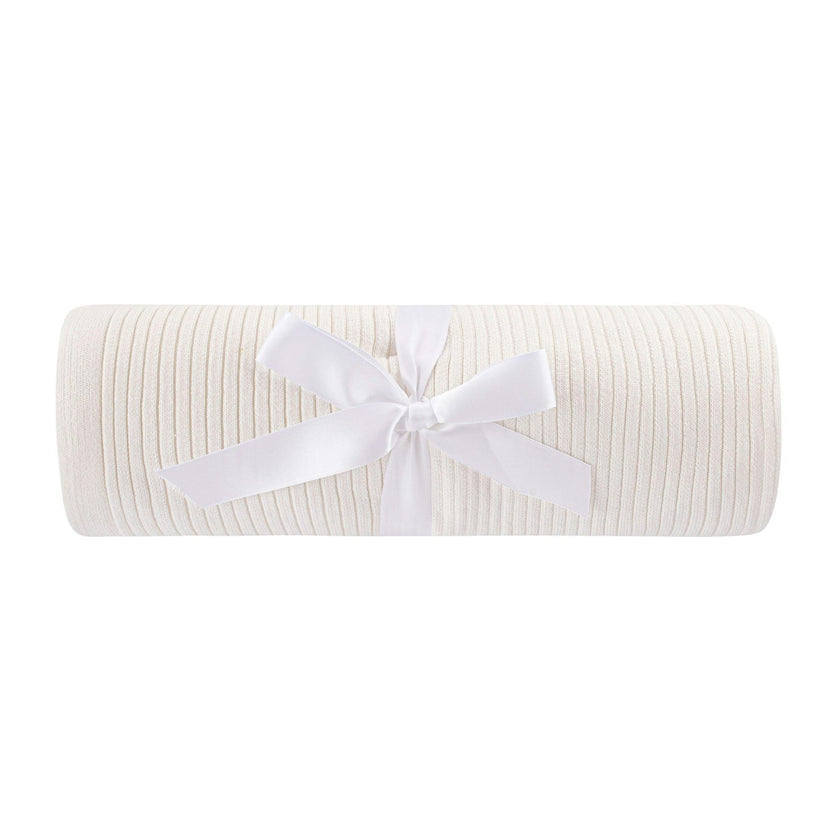 Scallop Trimmed Rib Knit Blanket Ivory
