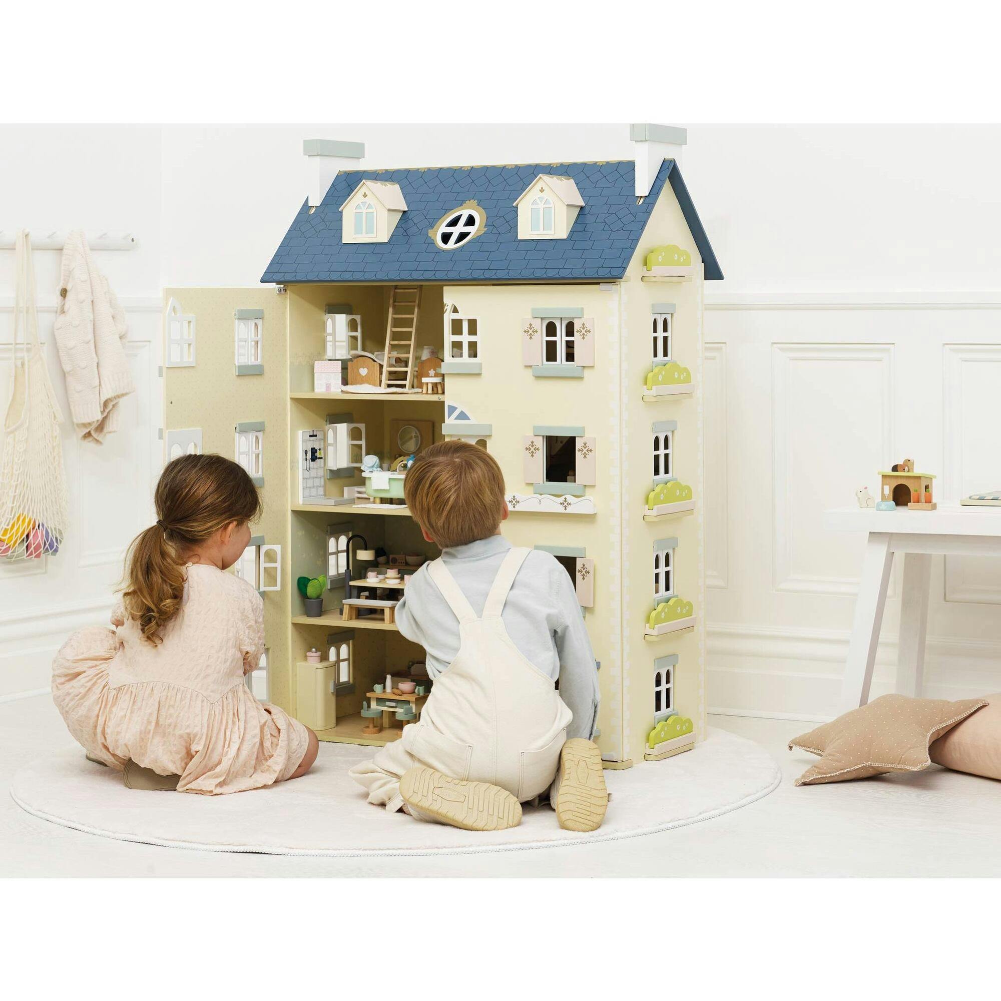 Palace Wooden Dolls House