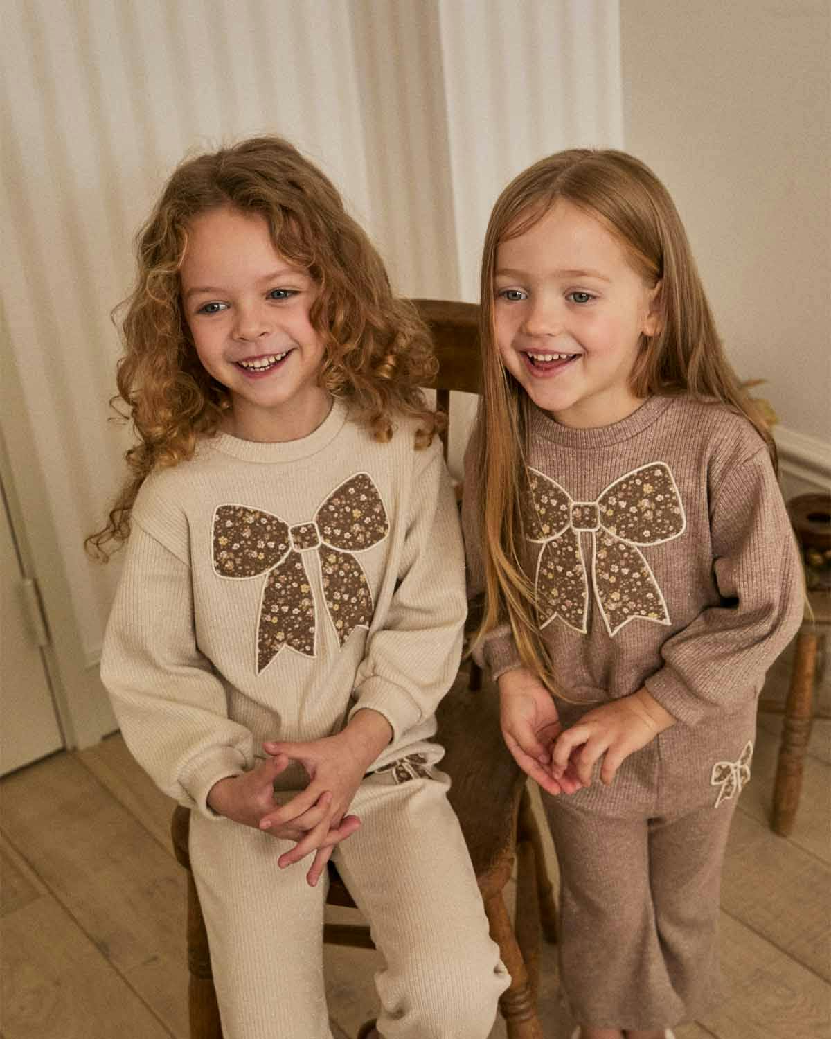 Emmie Bow Set