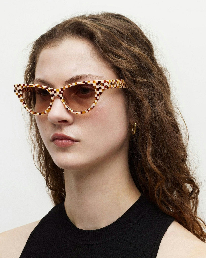 Suzy Sunglasses in Tortoise Checker