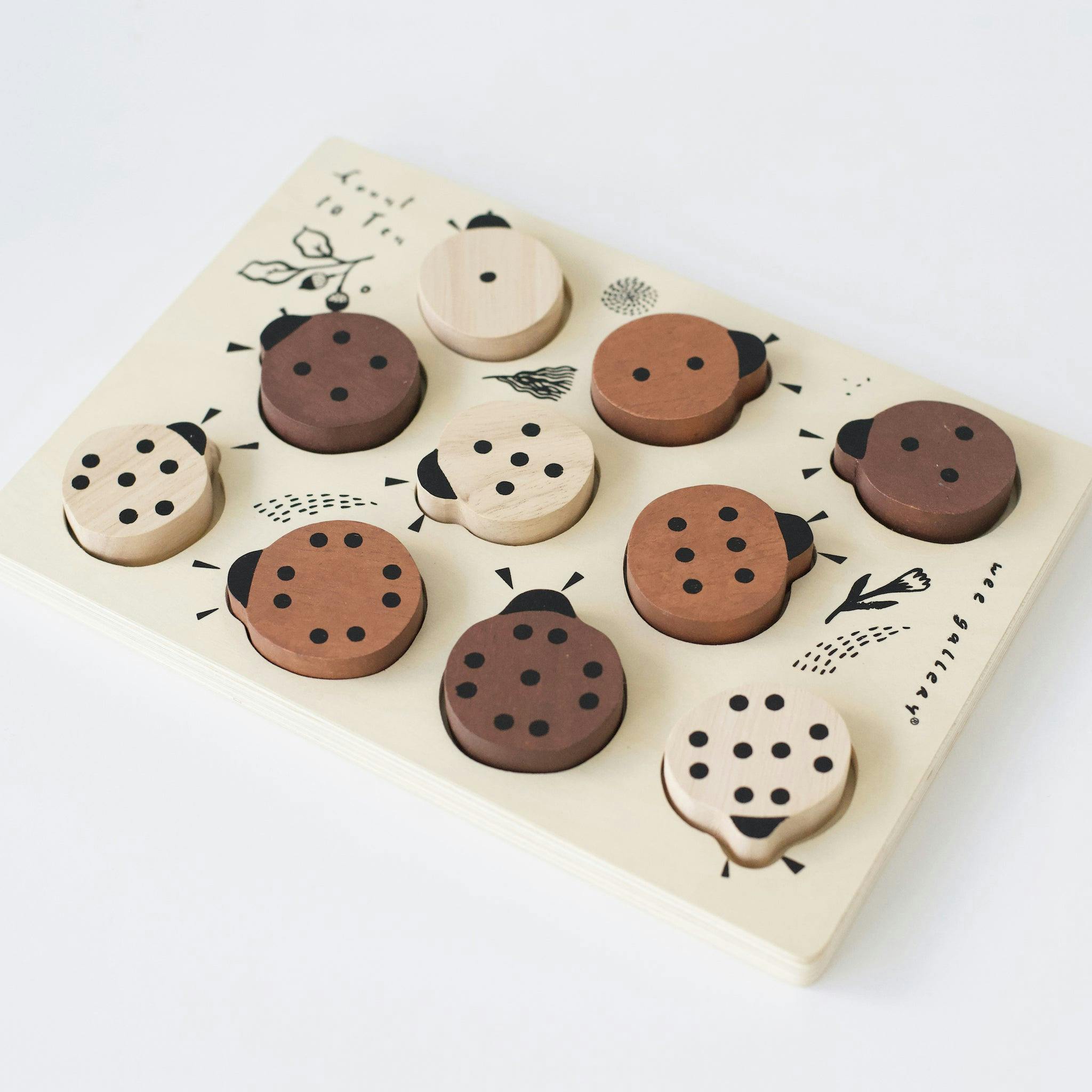 WOODEN TRAY PUZZLE - COUNT TO 10 LADYBUGS