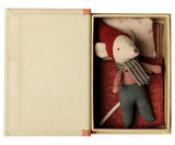 Christmas mouse, Baby in book