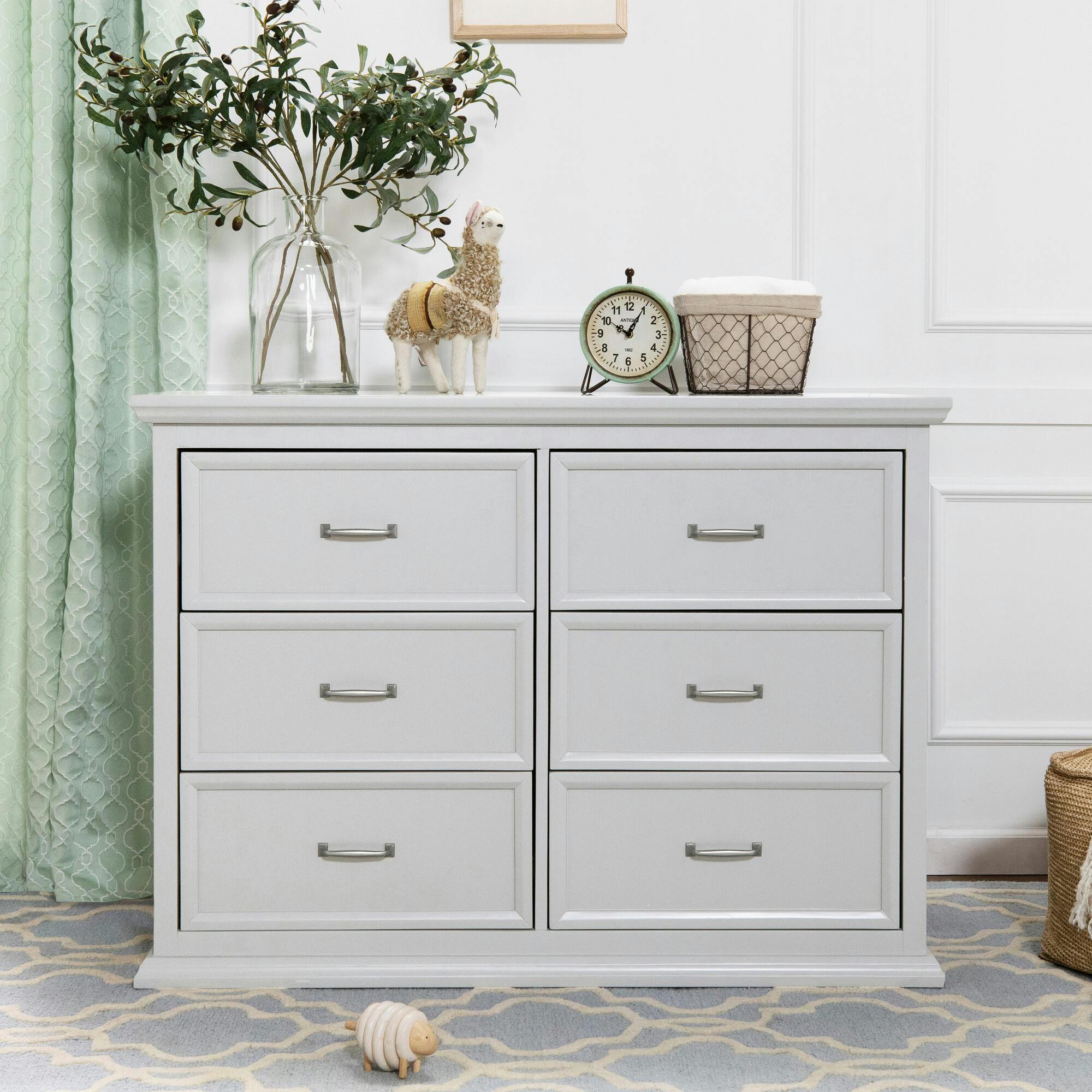 Foothill-Louis 6-Drawer Dresser
