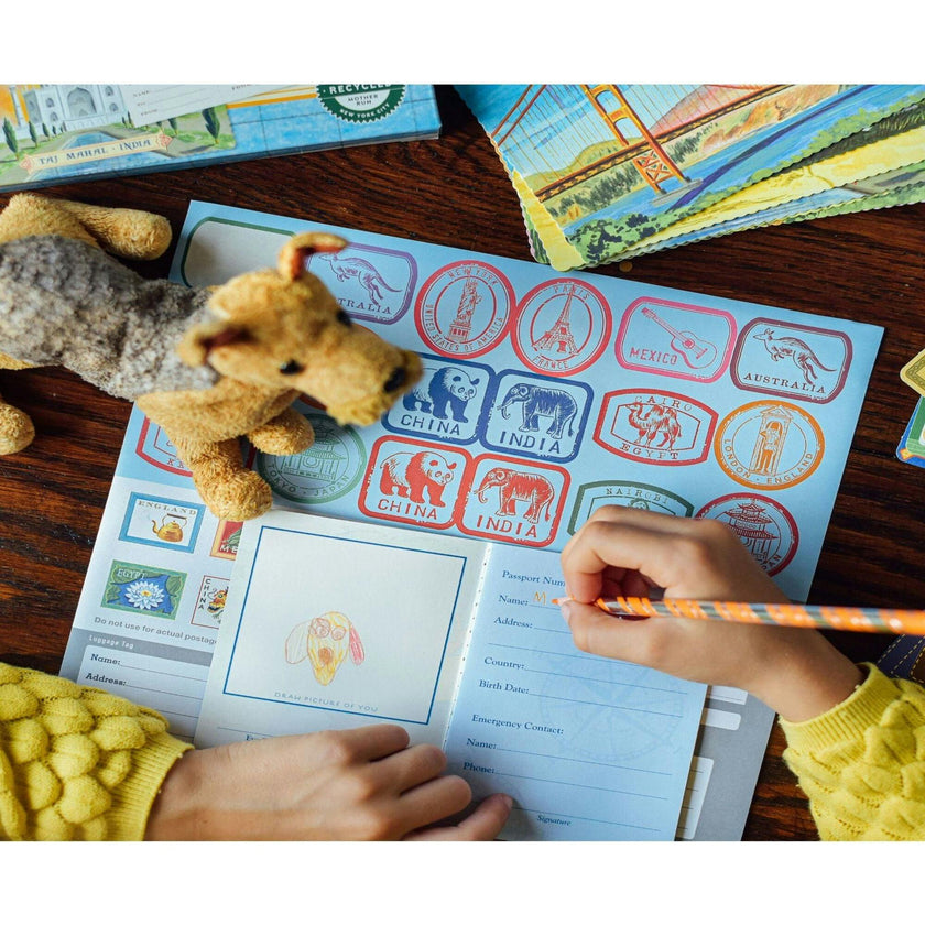 World Traveler Pretend and Role Play Activity Set