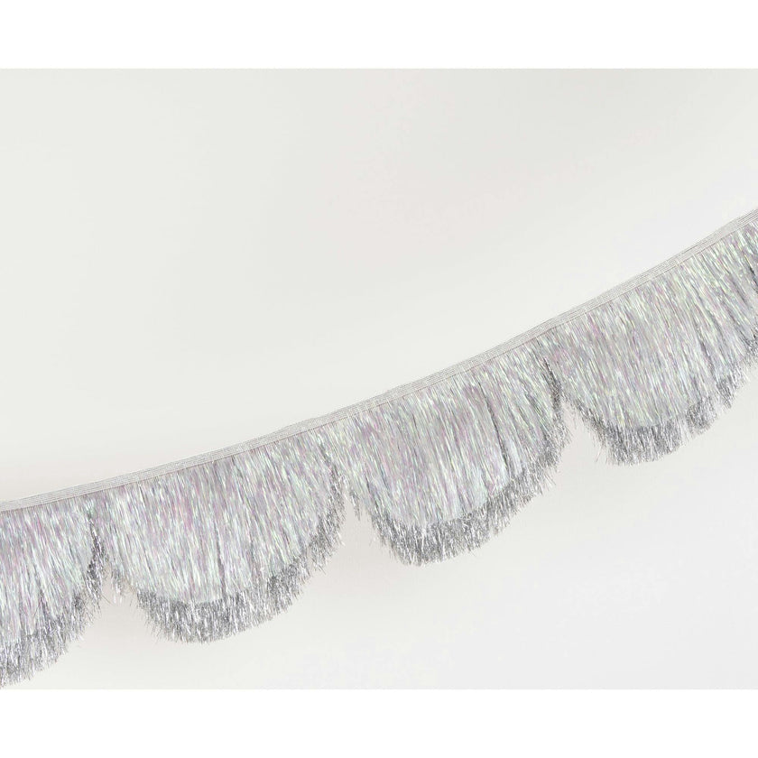 Silver Iridescent Tinsel Scallop Garland