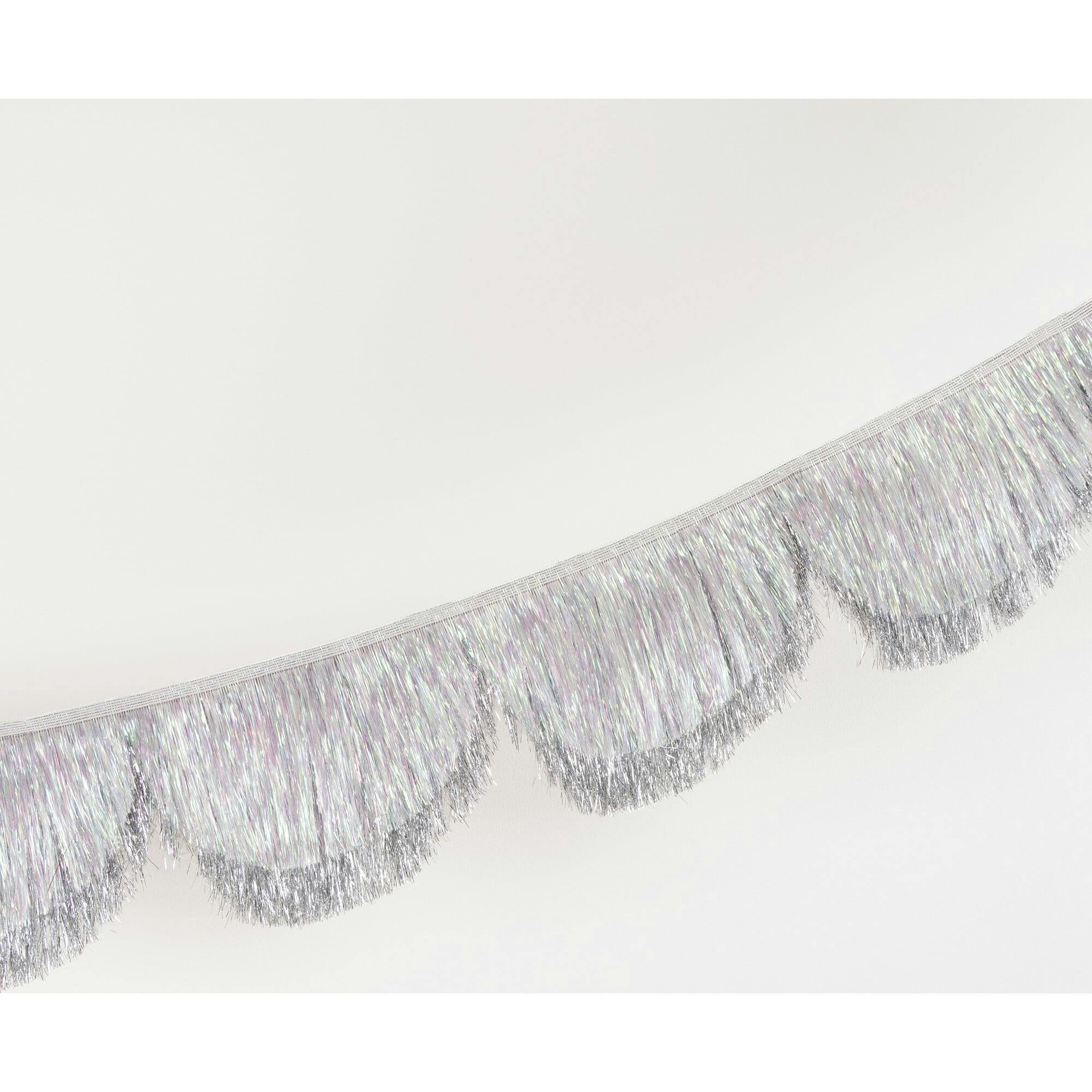 Silver Iridescent Tinsel Scallop Garland
