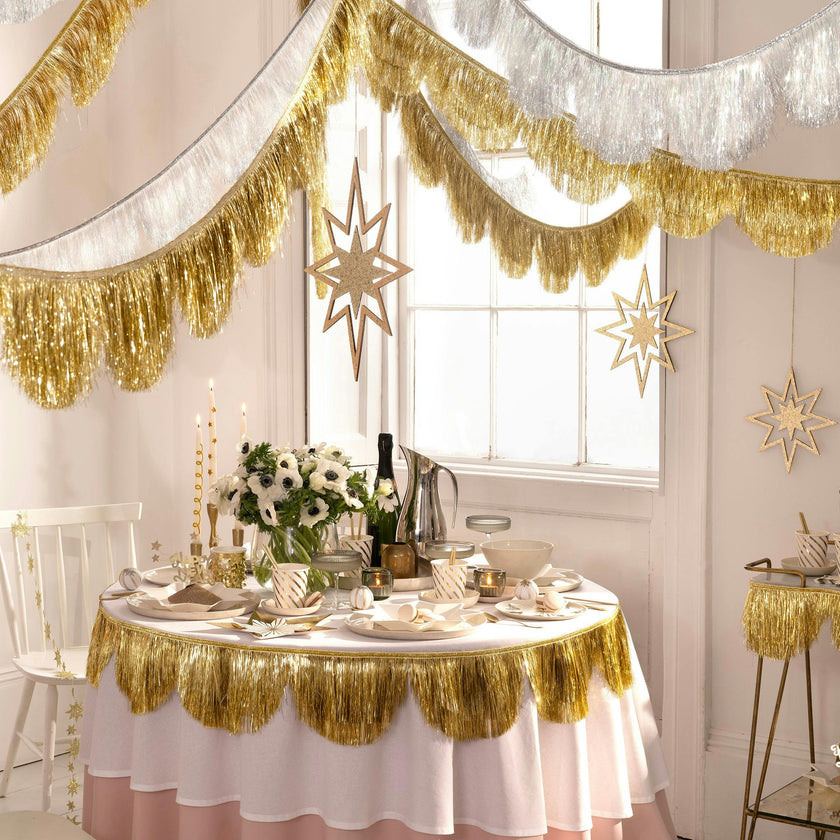 Silver Iridescent Tinsel Scallop Garland