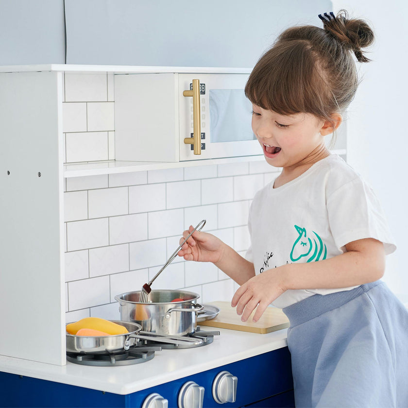 Little Chef Berlin Modern Play Kitchen