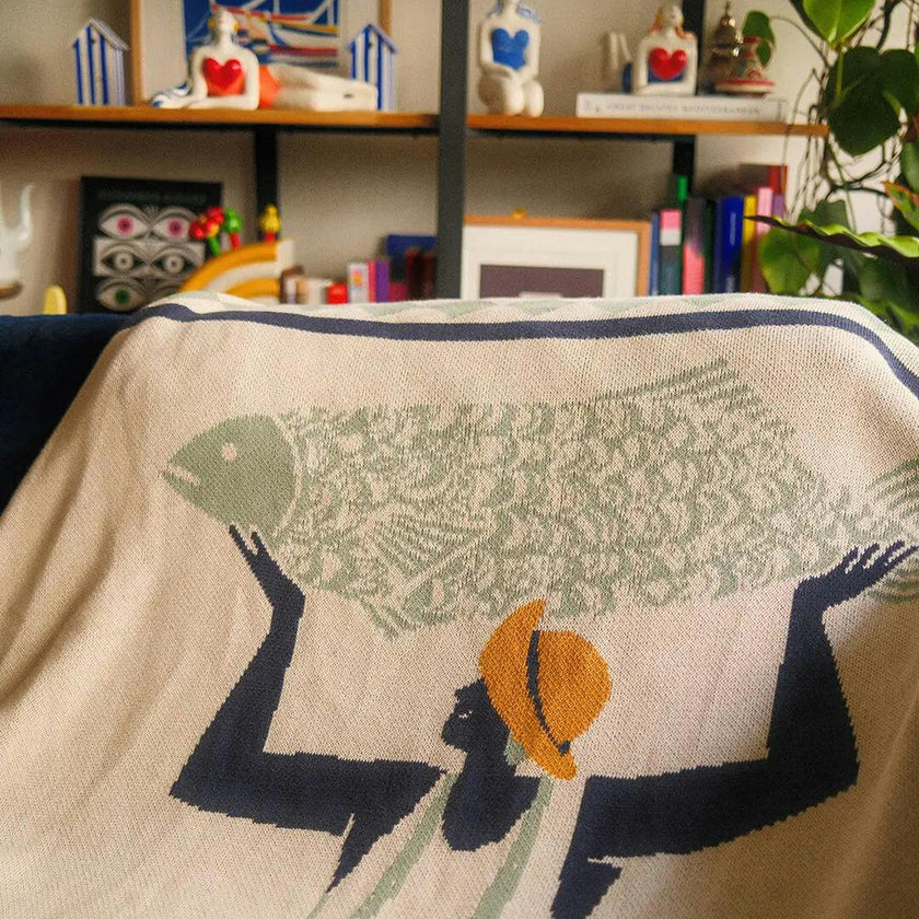 Un Beau Poisson Knit Blanket