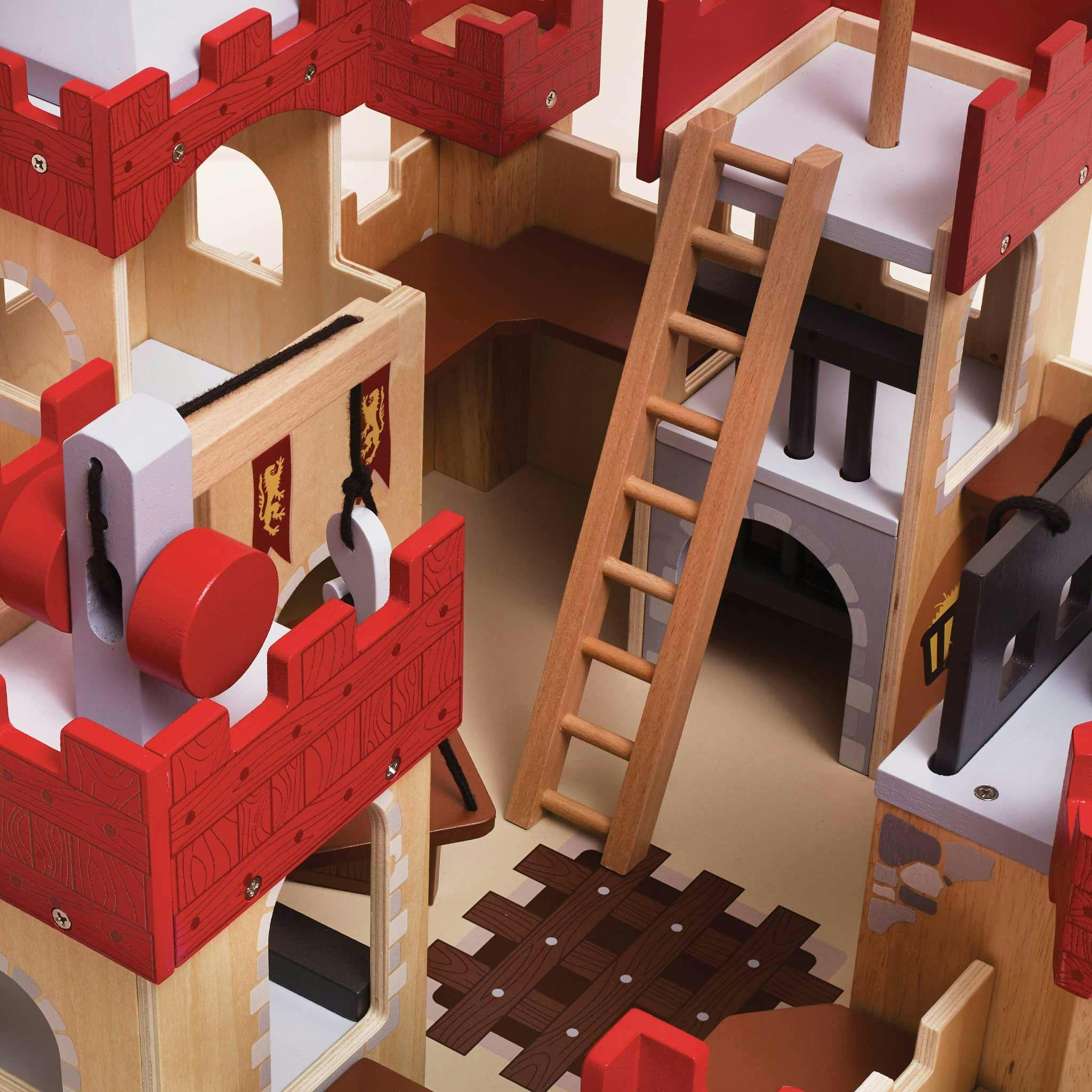 Lionheart Wooden Castle