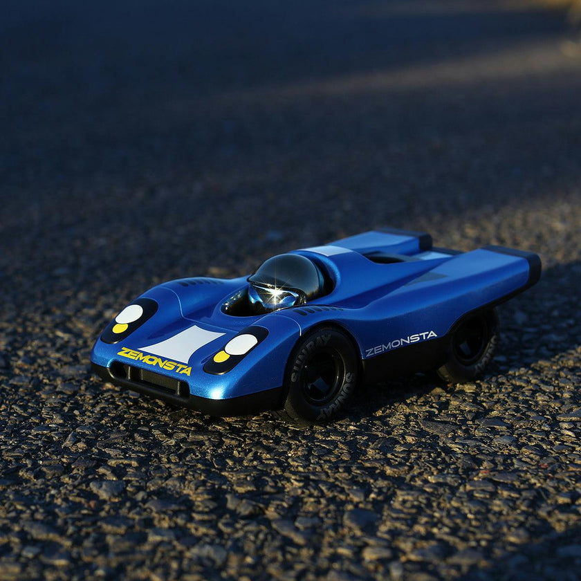 Car ZEMONSTA