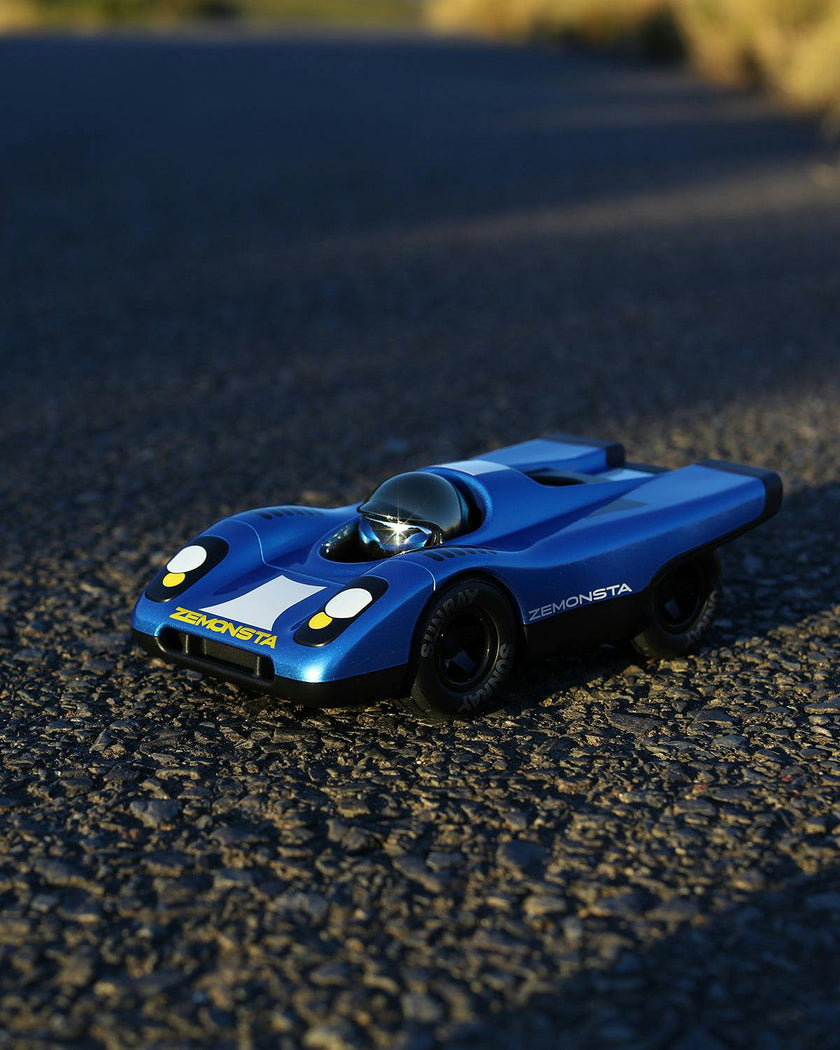 Car ZEMONSTA