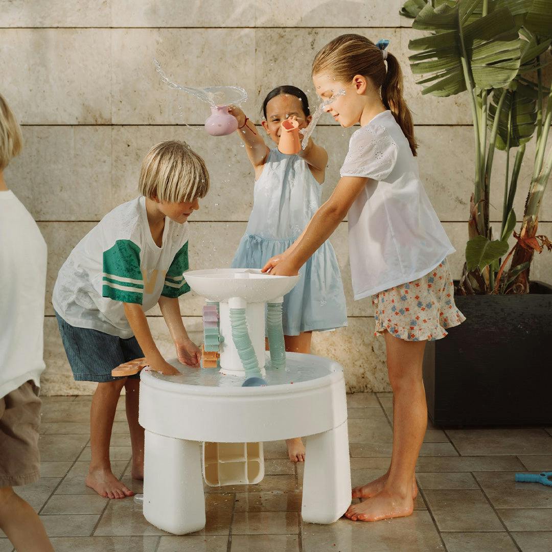Curiosity Water Table