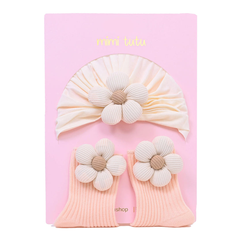 Beige Flower Pastel Accent Gift Set