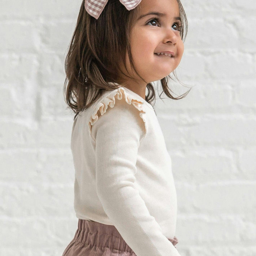 KENDI Rina Ribbed Ruffle Long Sleeve Top Amaya Floral / Mauve