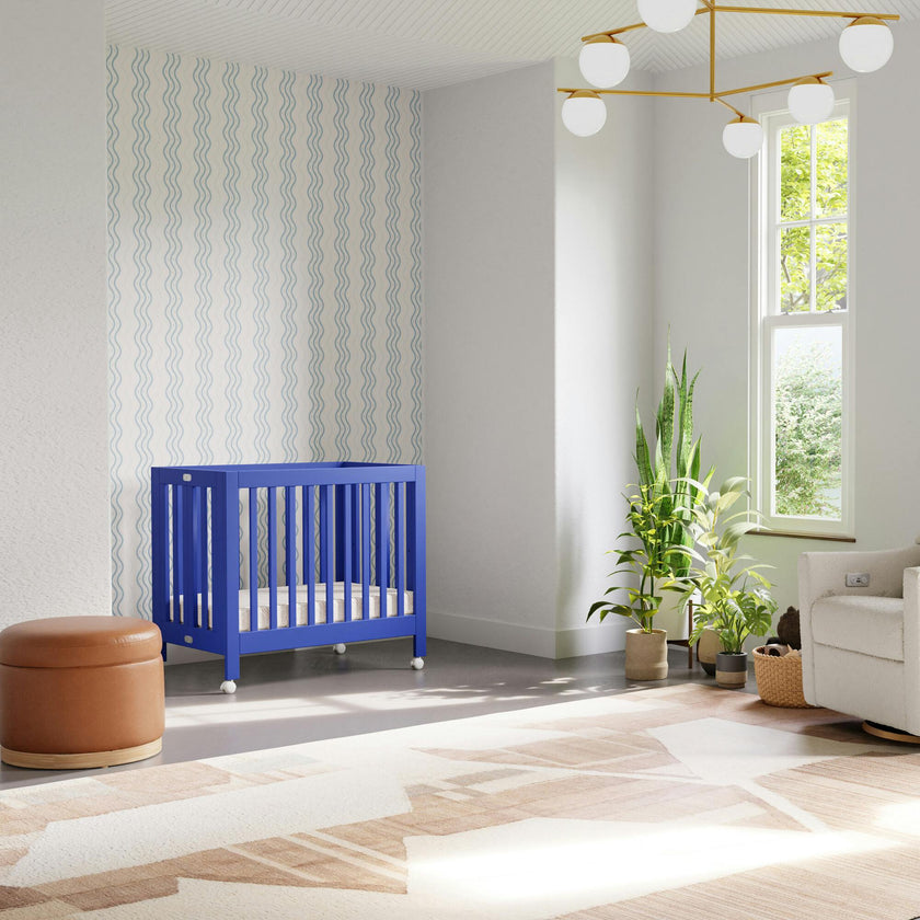 Origami Rolling Feet Mini Crib