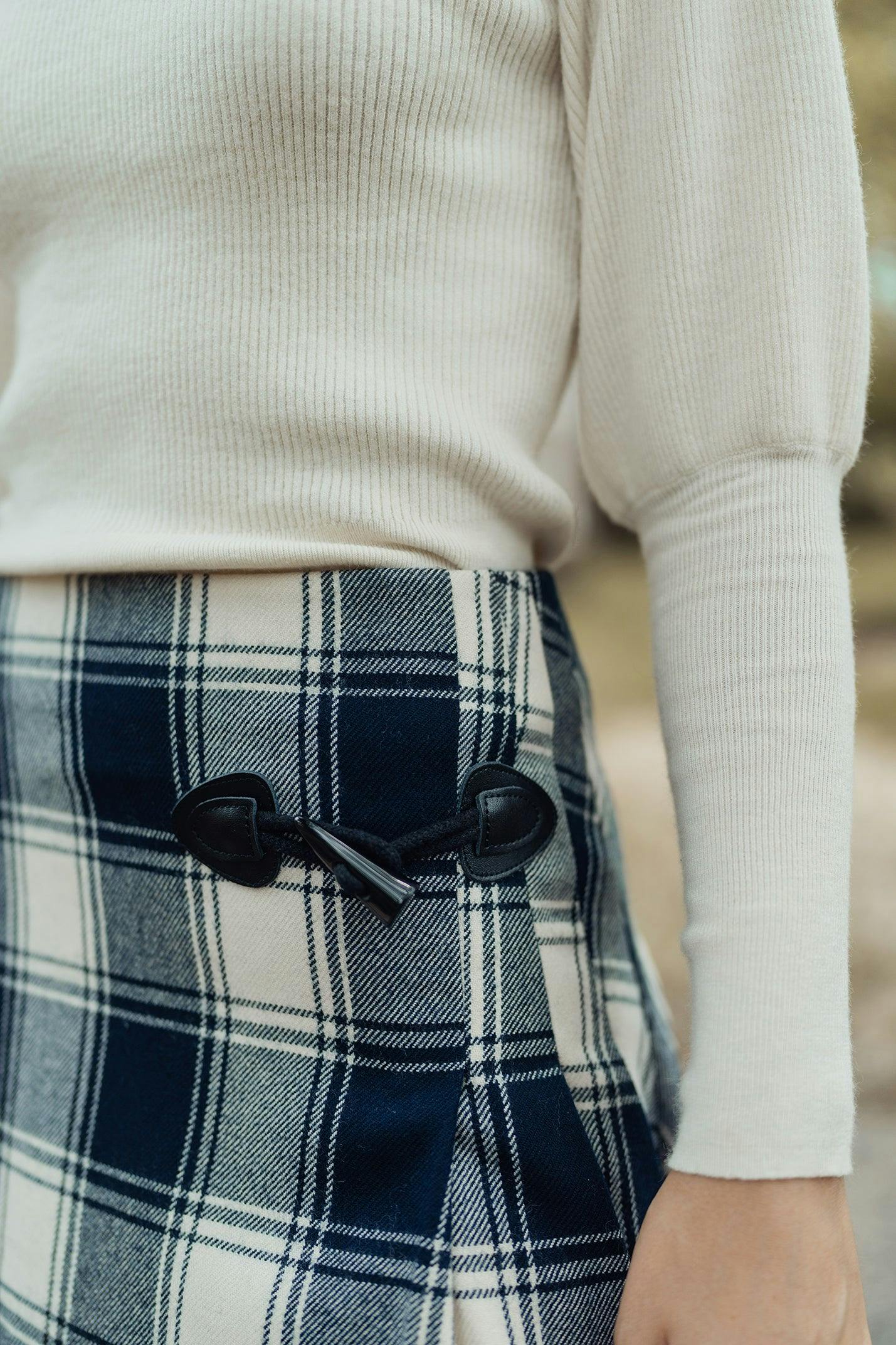 BALLOON SLEEVE SWEATER