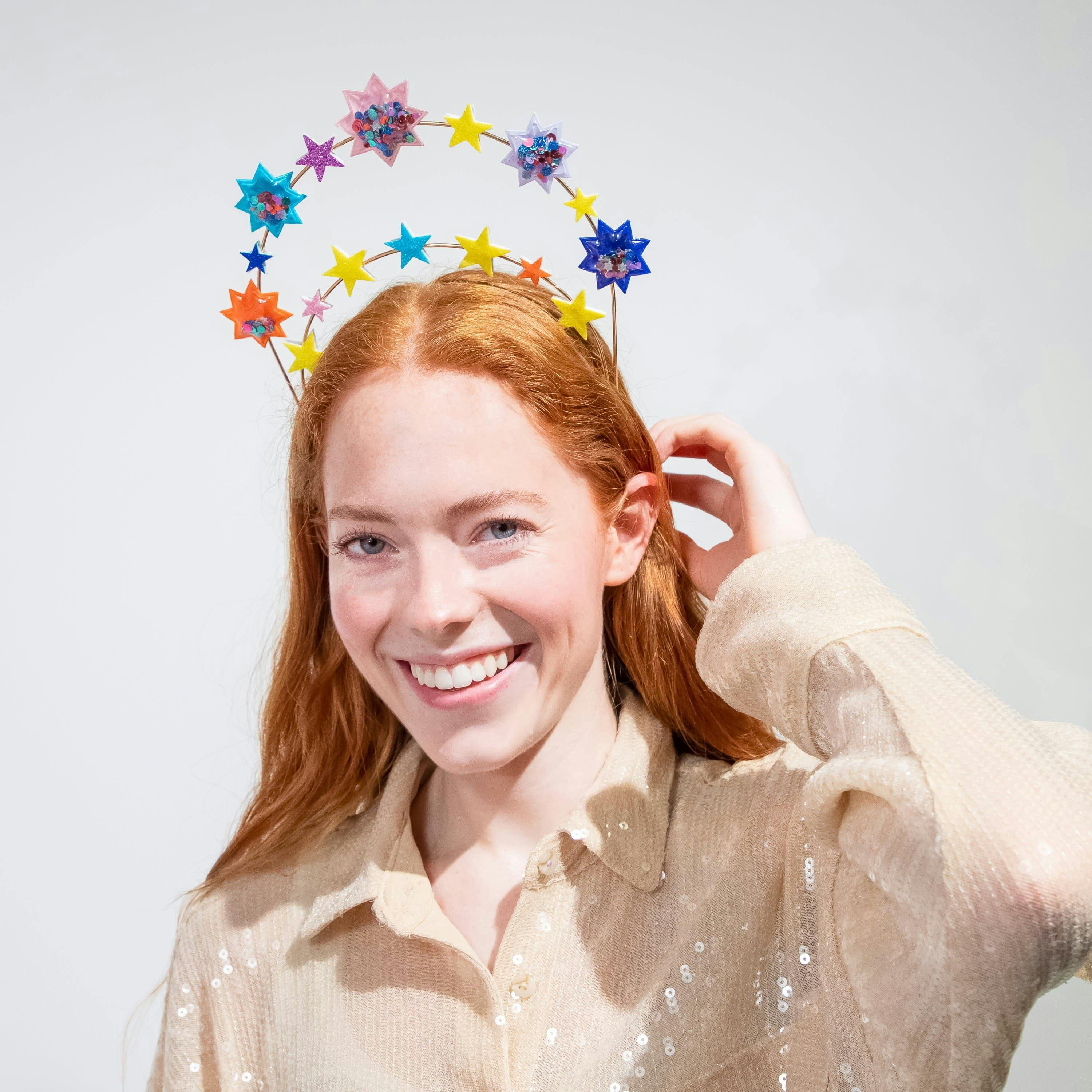 Packed Party Confetti Star Novelty Headband - Two-Tier Gold Metal Headband with Shakeable Confetti-Filled Vinyl Stars and Gold Glitter Accents, One Size