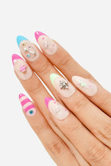 KATSEYE | PINKY UP – ALMOND PRESS-ON NAILS