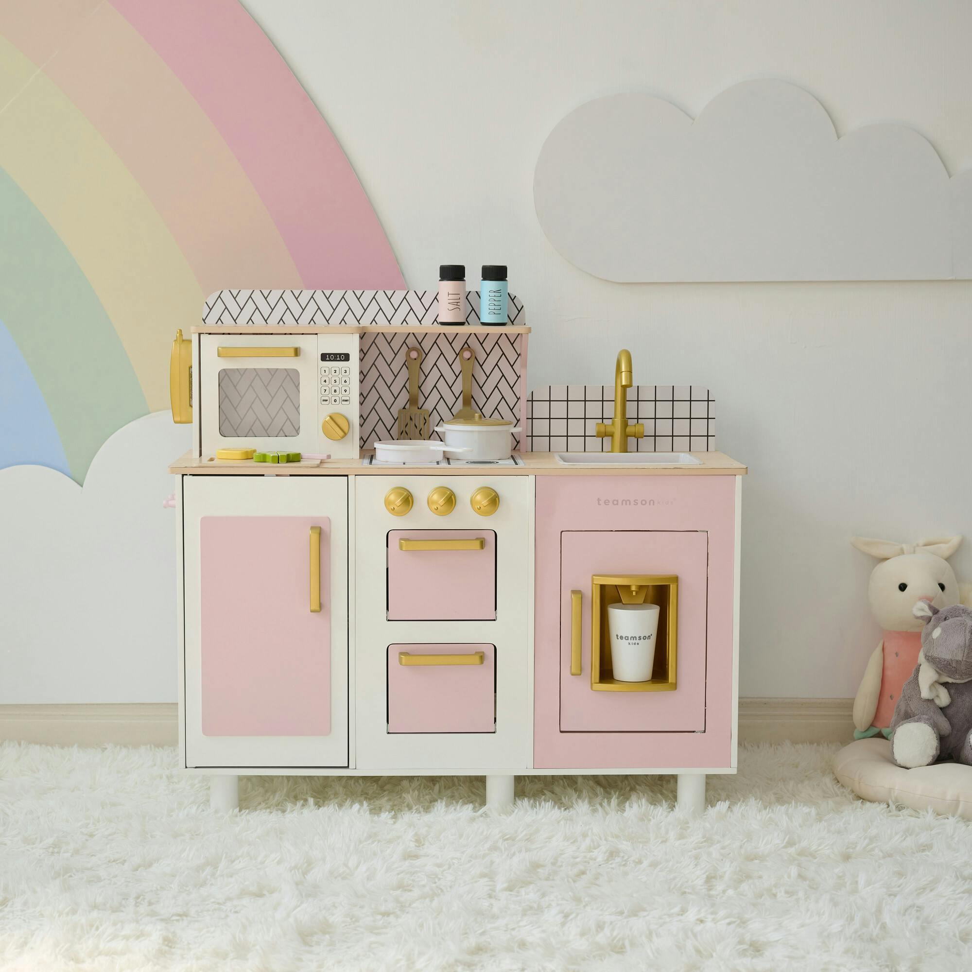 Teamson Kids Little Chef Hampton Wooden Play Kitchen With 17 Accessories