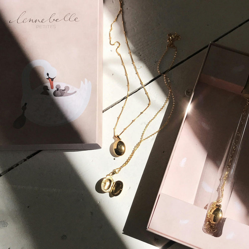 Women's Keep You Close To Me Locket Necklace