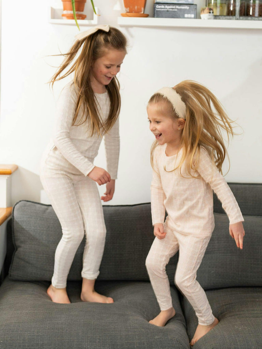 Box Design Raglan Sleeve Top & Pant Set