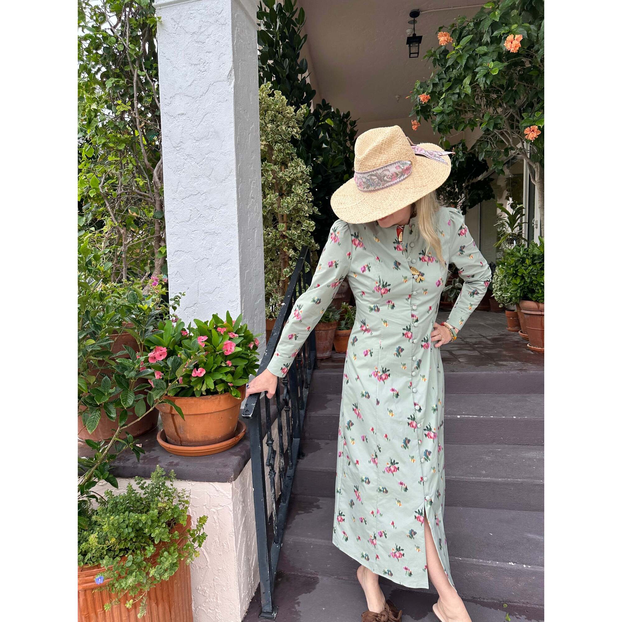 Women's Amaryllis Wide & Short Brim Grosgrain Ribbon Sun Hat