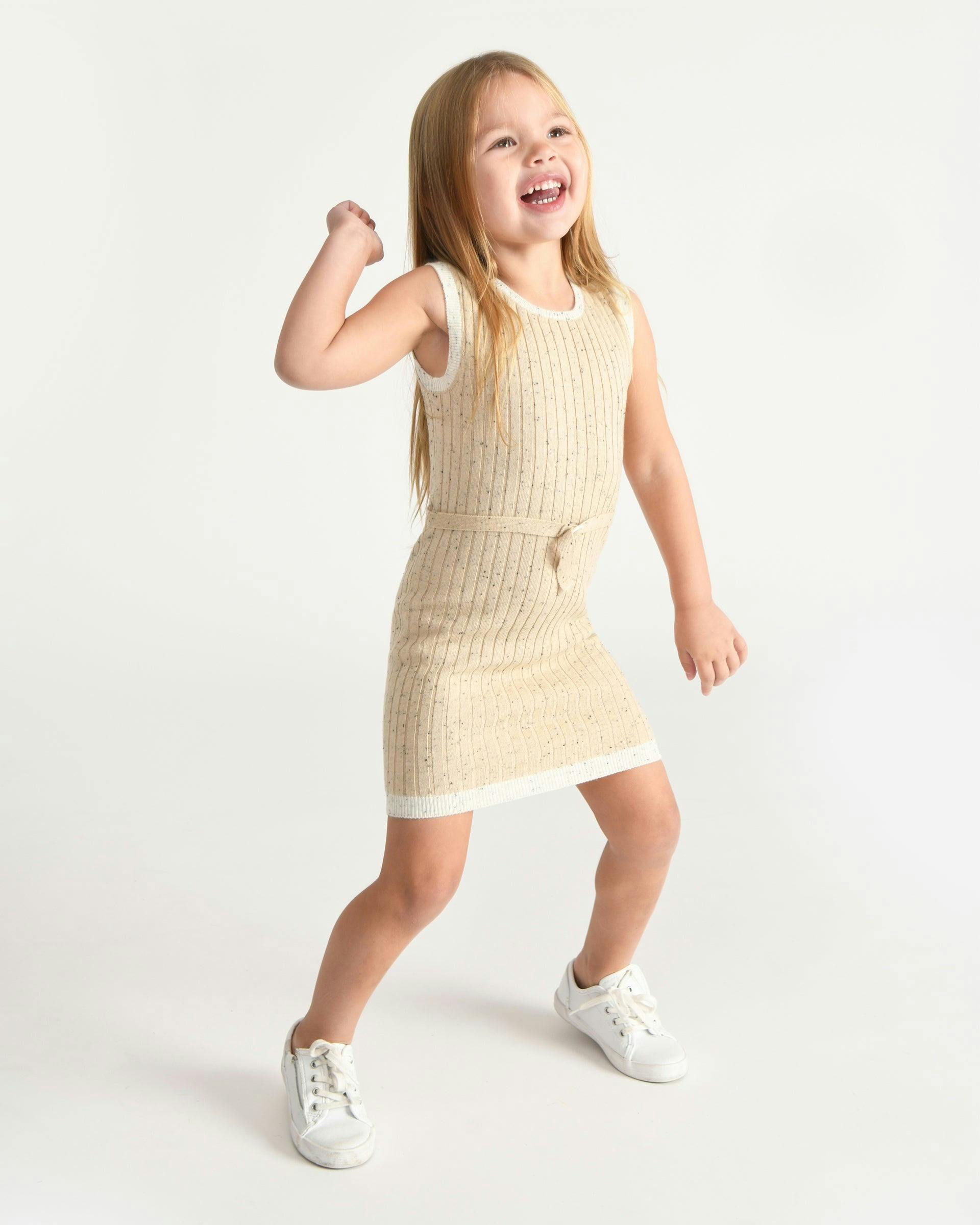 Sleeveless Dress - Hug Me