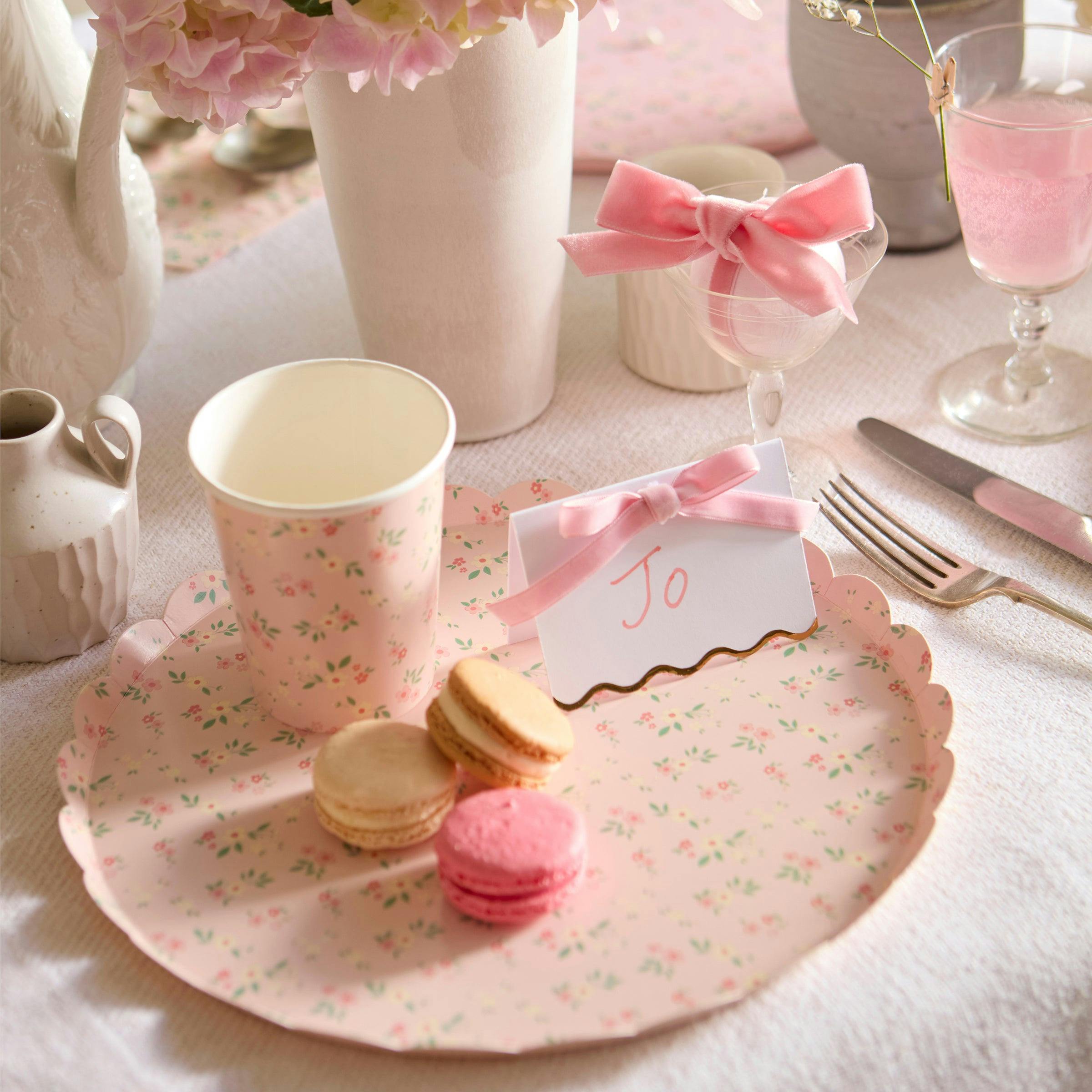 Vintage Ditsy Cups