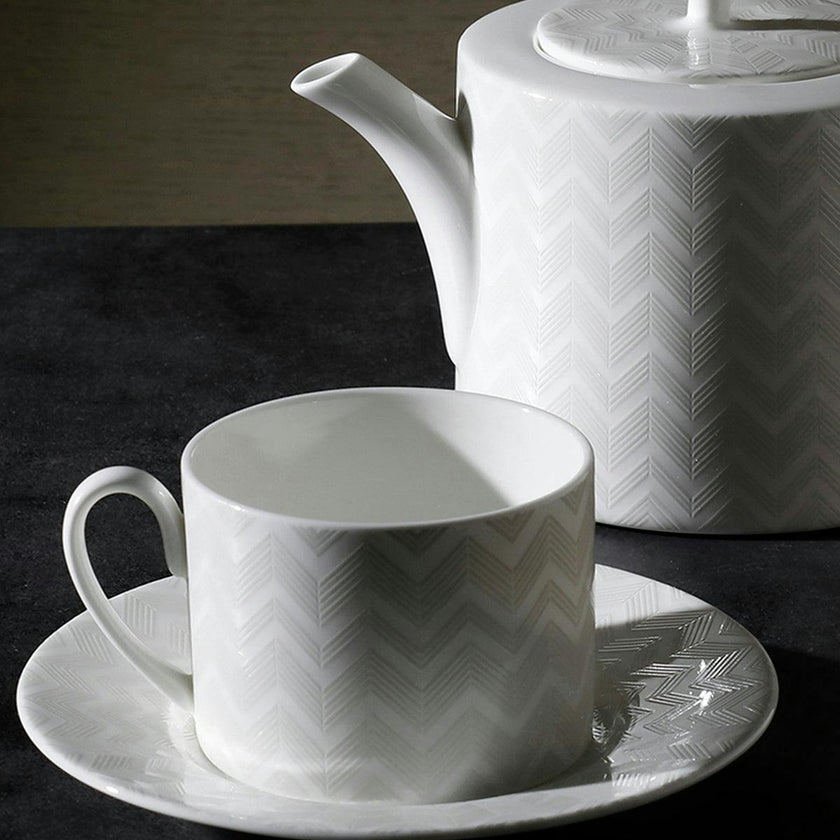 Tea Cup & Saucer ZIG ZAG Set of 6 in Luxury Box White diam. 3.3", H 2.3", cap. 7.5 oz, Saucer diam. 6"