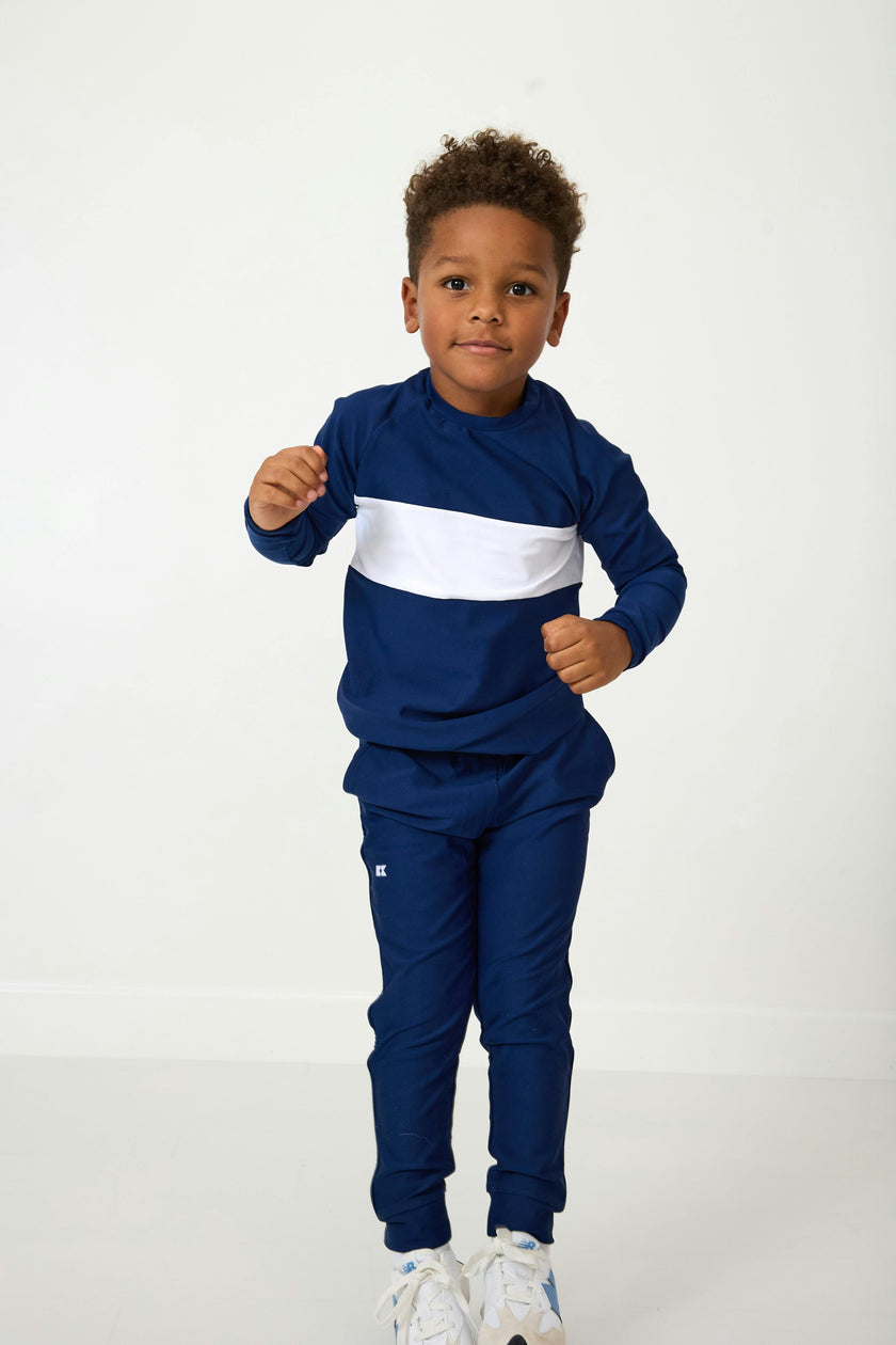 navy/white pullover