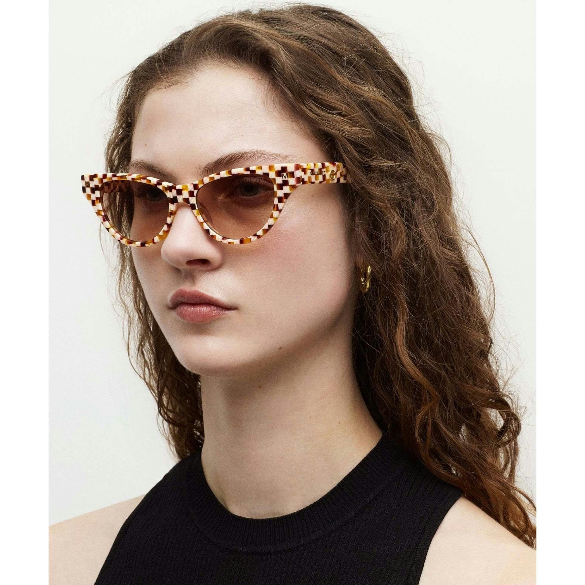 Suzy Sunglasses in Tortoise Checker