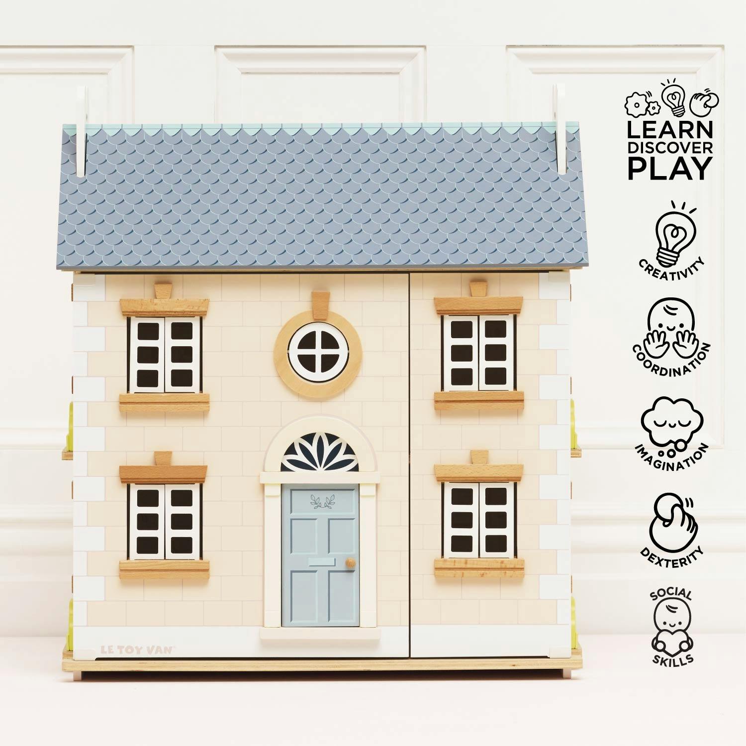 Bay Tree Wooden Dolls House