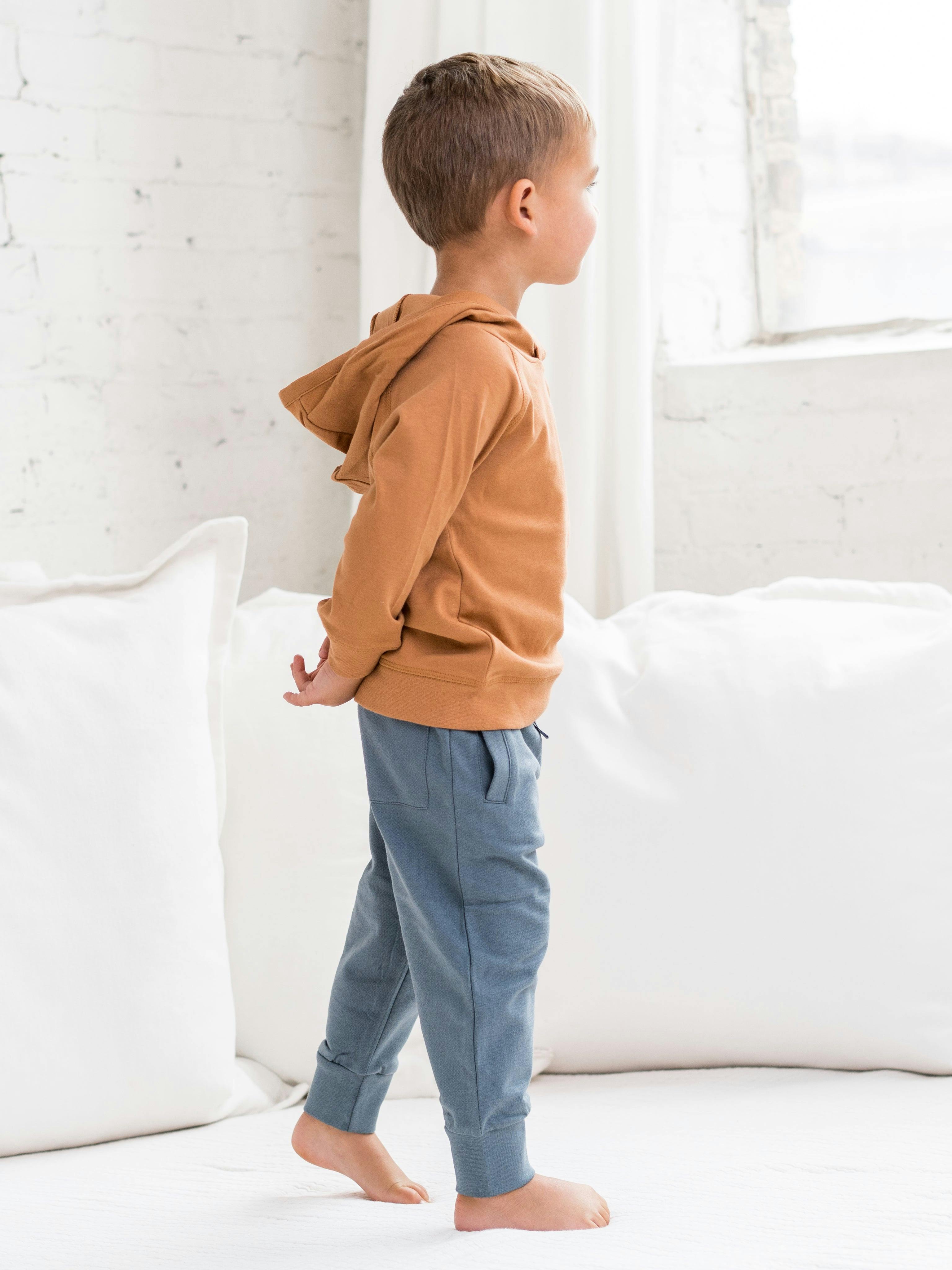 Classic Madison Lightweight Pullover