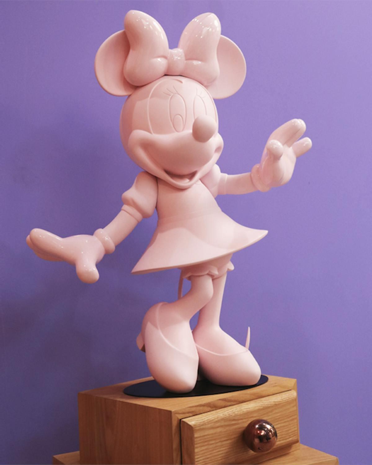 Minnie Mouse WELCOME Pastel Pink 24in