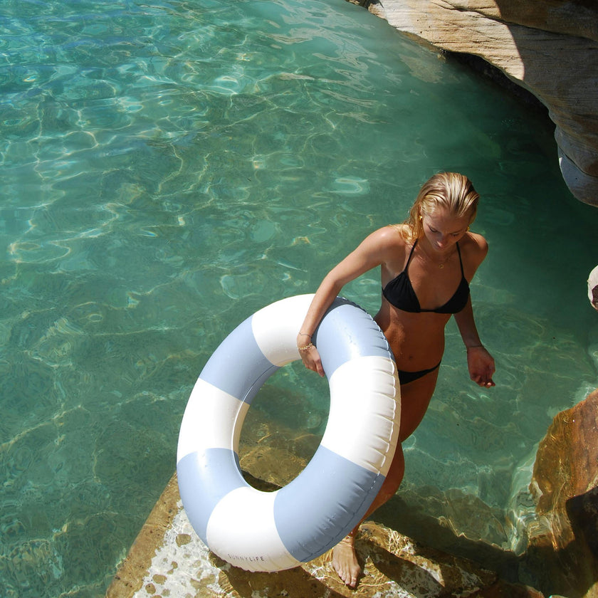 Slim Tube Pool Ring: La Mer Med Blue