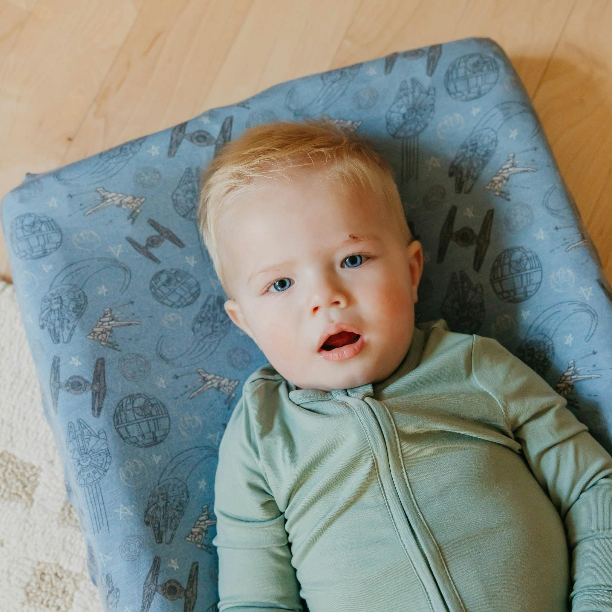 Premium Knit Diaper Changing Pad Cover - Starships