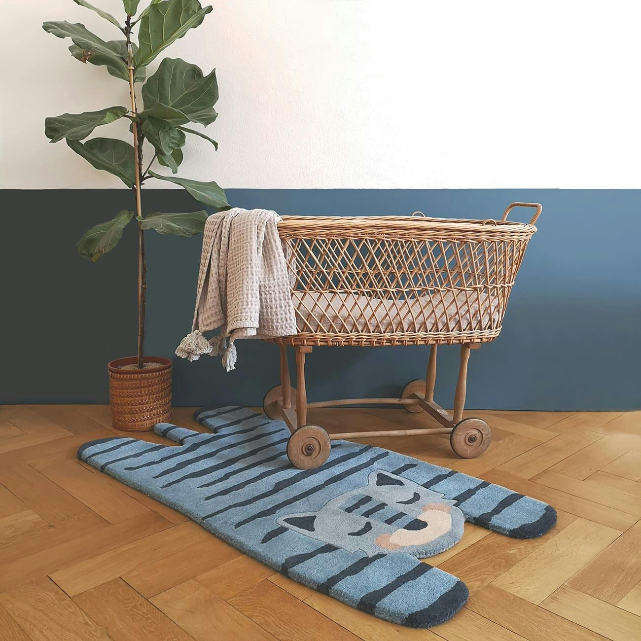 Hand-Tufted Velvet Rug