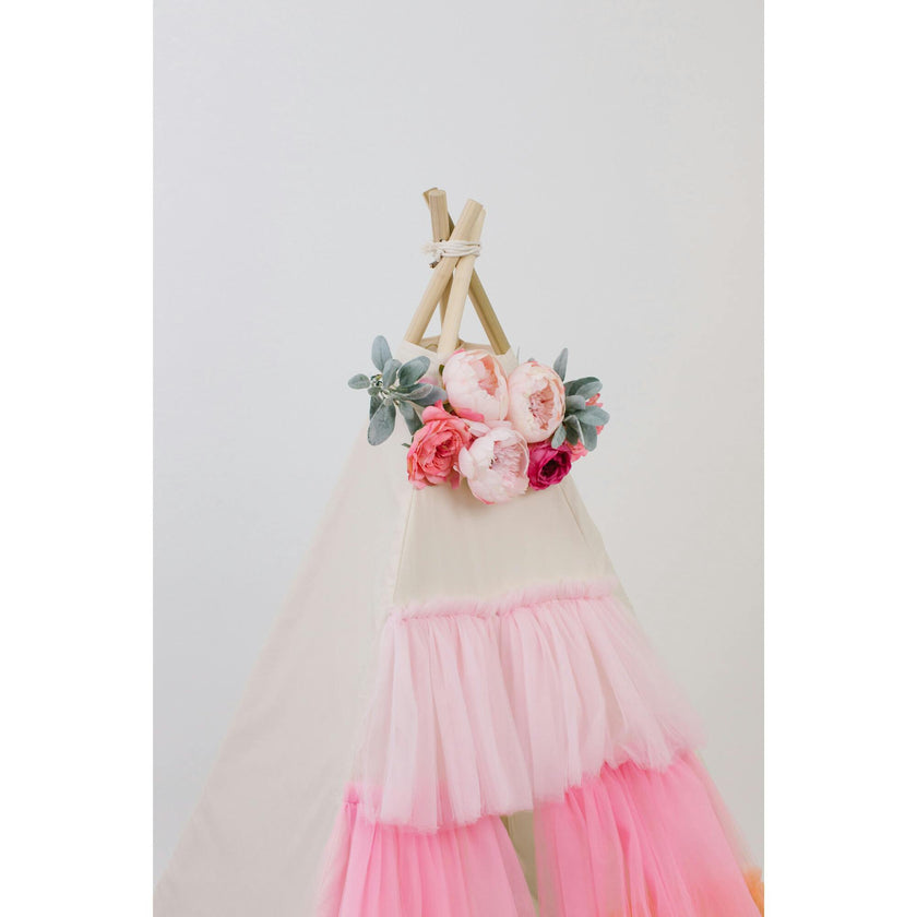 Ruffled Tulle Play Tent