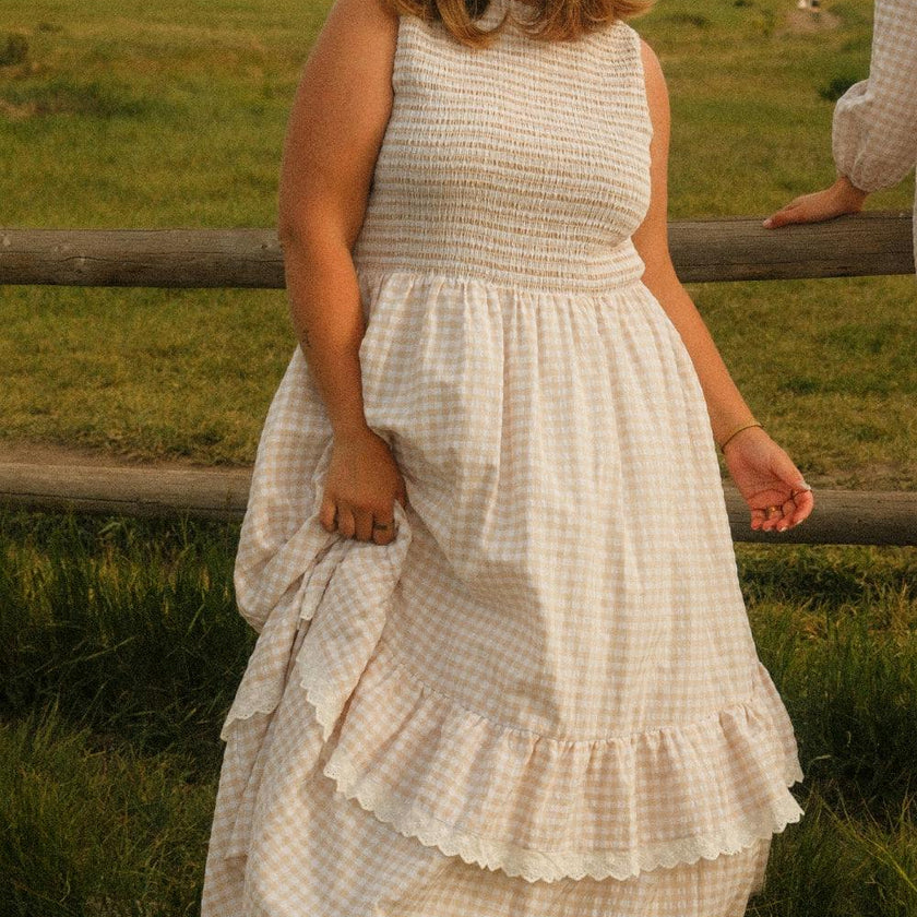 Presley Sleeveless Dress in Cream Gingham
